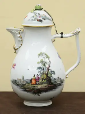 Старинный кофейник середины 18 века