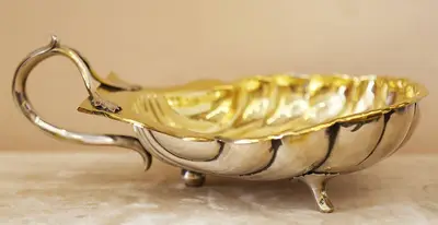 Старинная конфетница в форме раковины